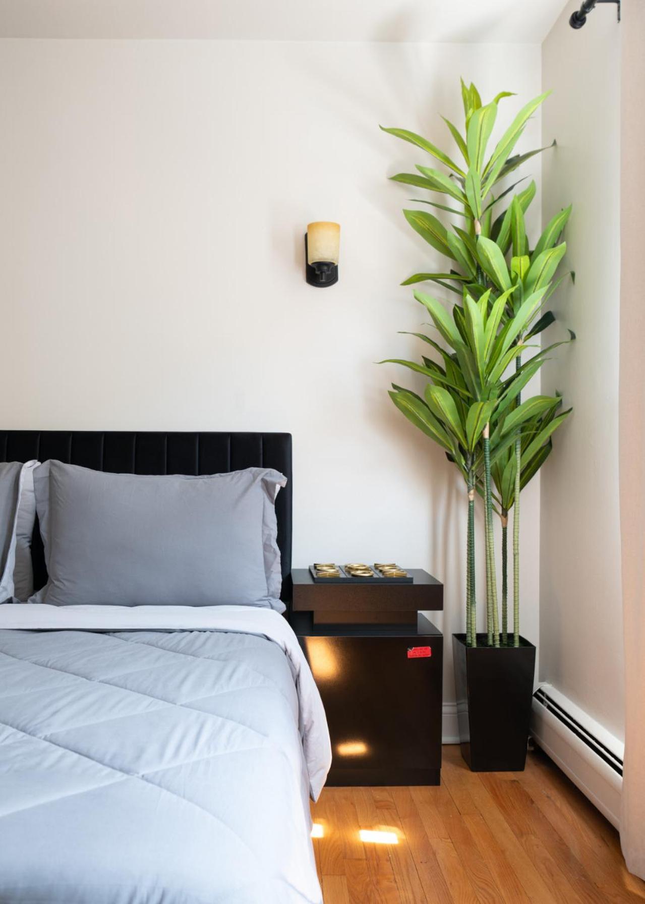 2br Near Ohare And Transit Newly Furnished Modern