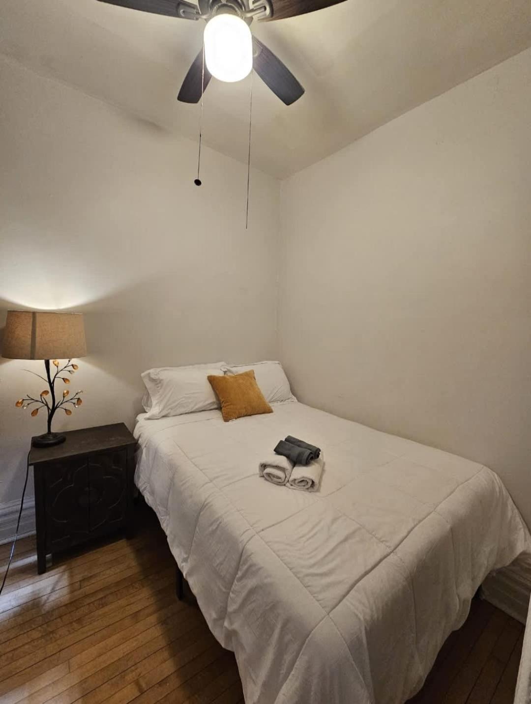3 Bedroomin The Medical Center * Chicago