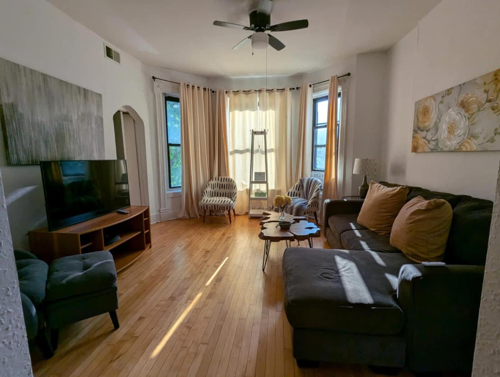 3 Bedroomin The Medical Center Apartment