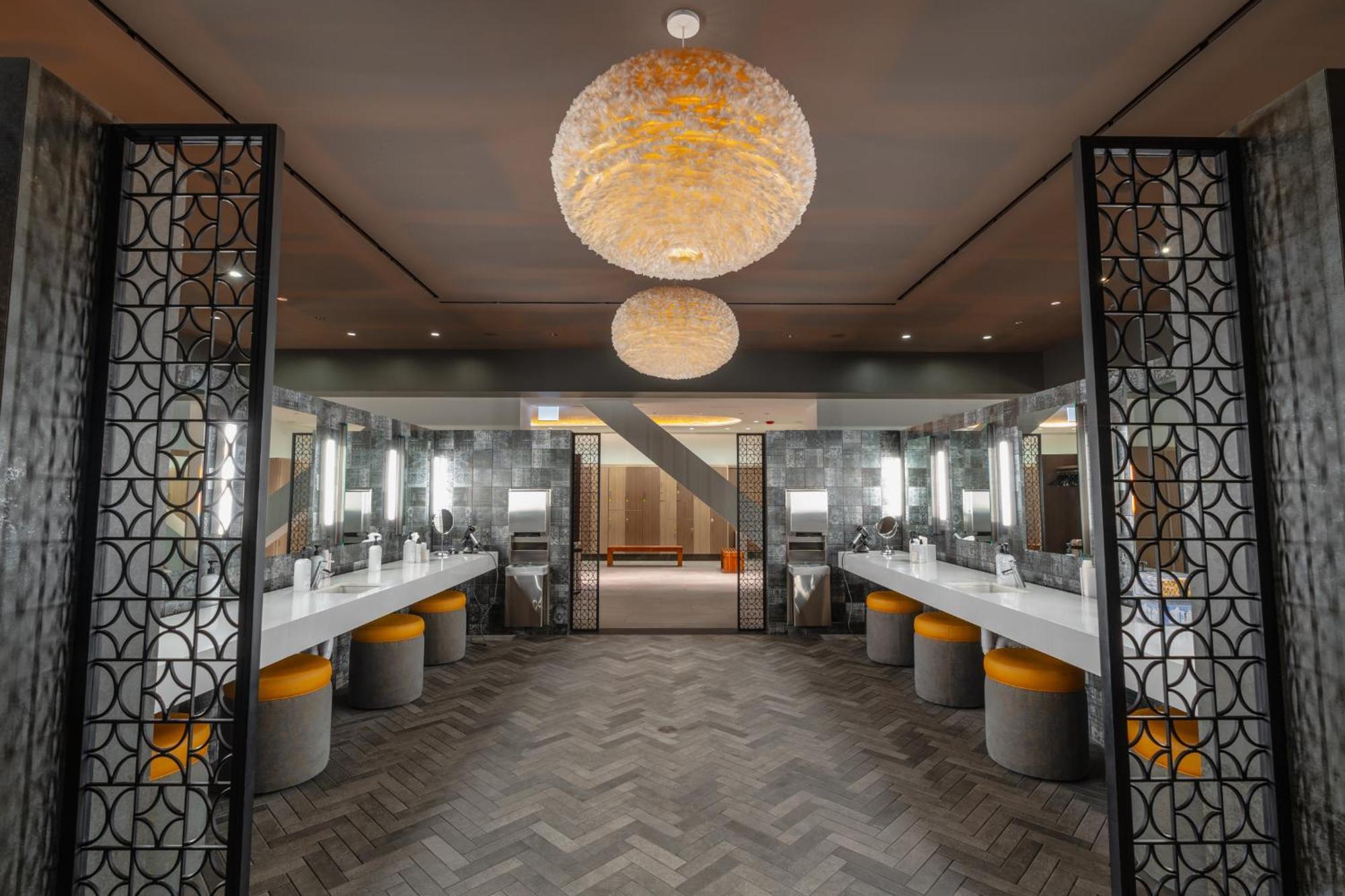 Resort The & Athletic Club At Midtown