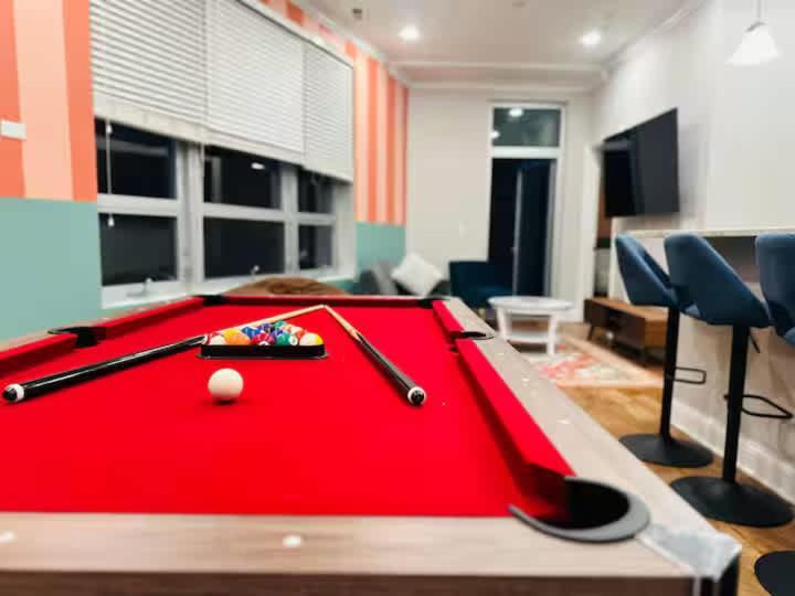 Pool Table Free Parking Sleeps 8