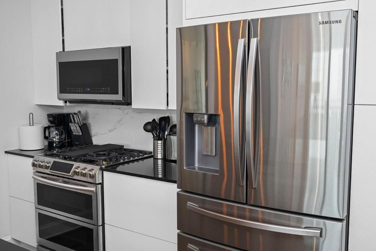 Apartment Luxury 1br Michigan Near Mccormick Parking Chicago