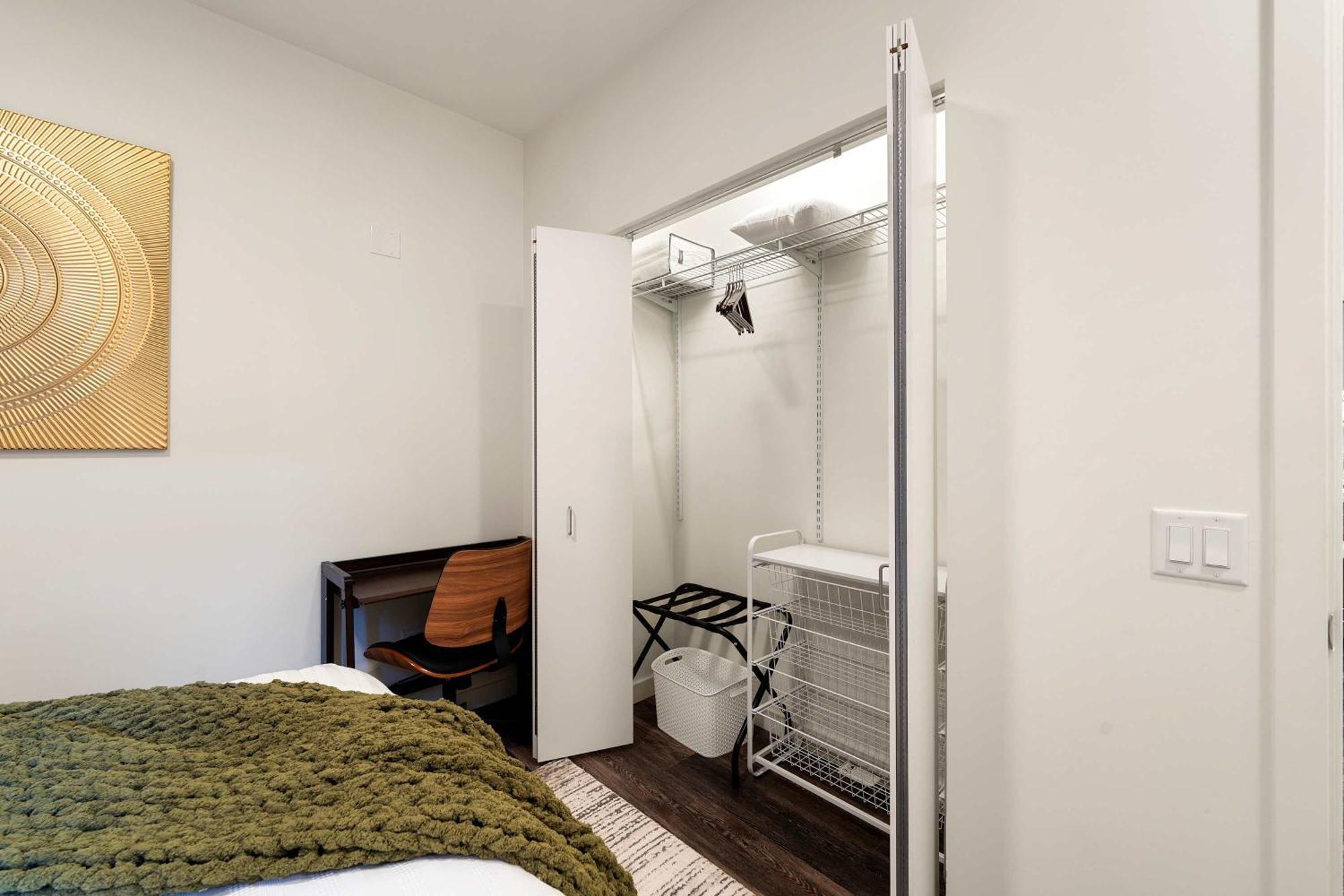 Apartment Luxury 2bd-2ba View-gym-rooftop