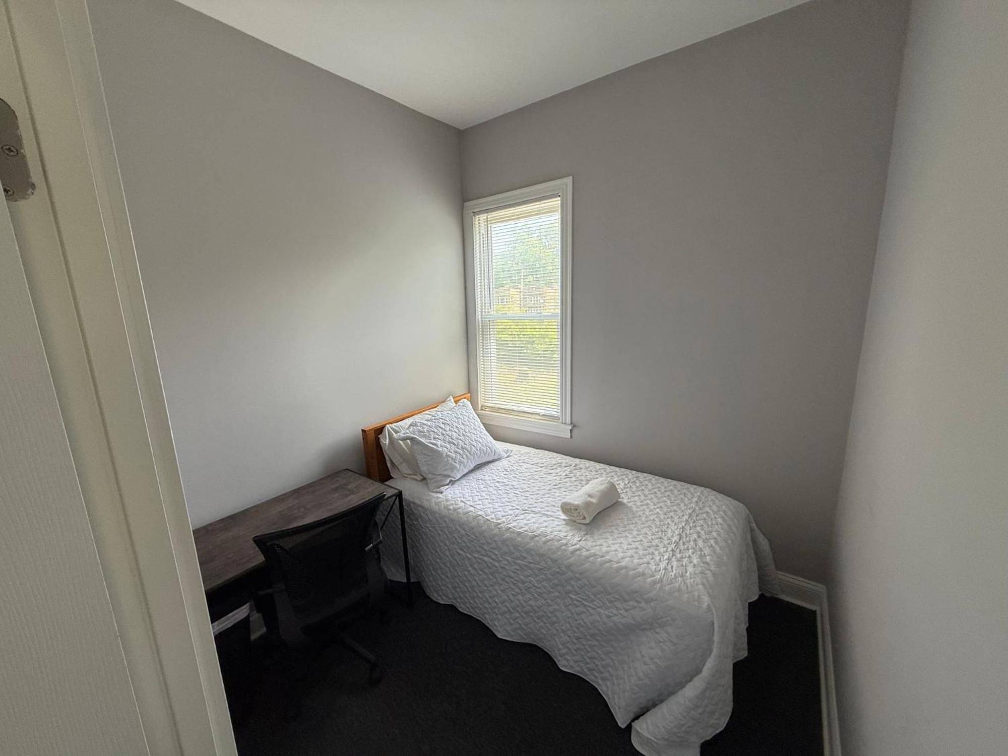 Homestay Fantastic Place Near Downtown - Free Parking *