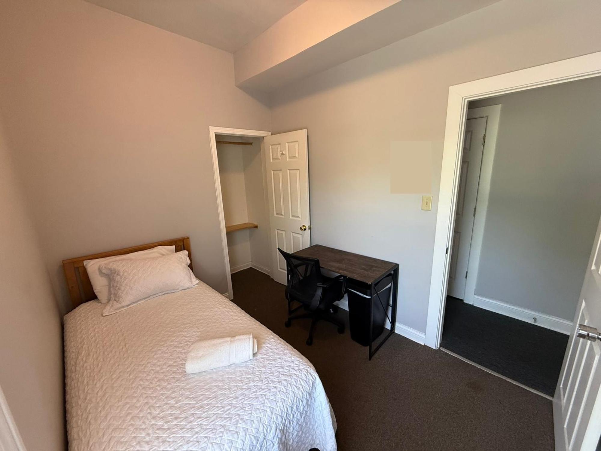 Homestay Fantastic Place Near Downtown - Free Parking *