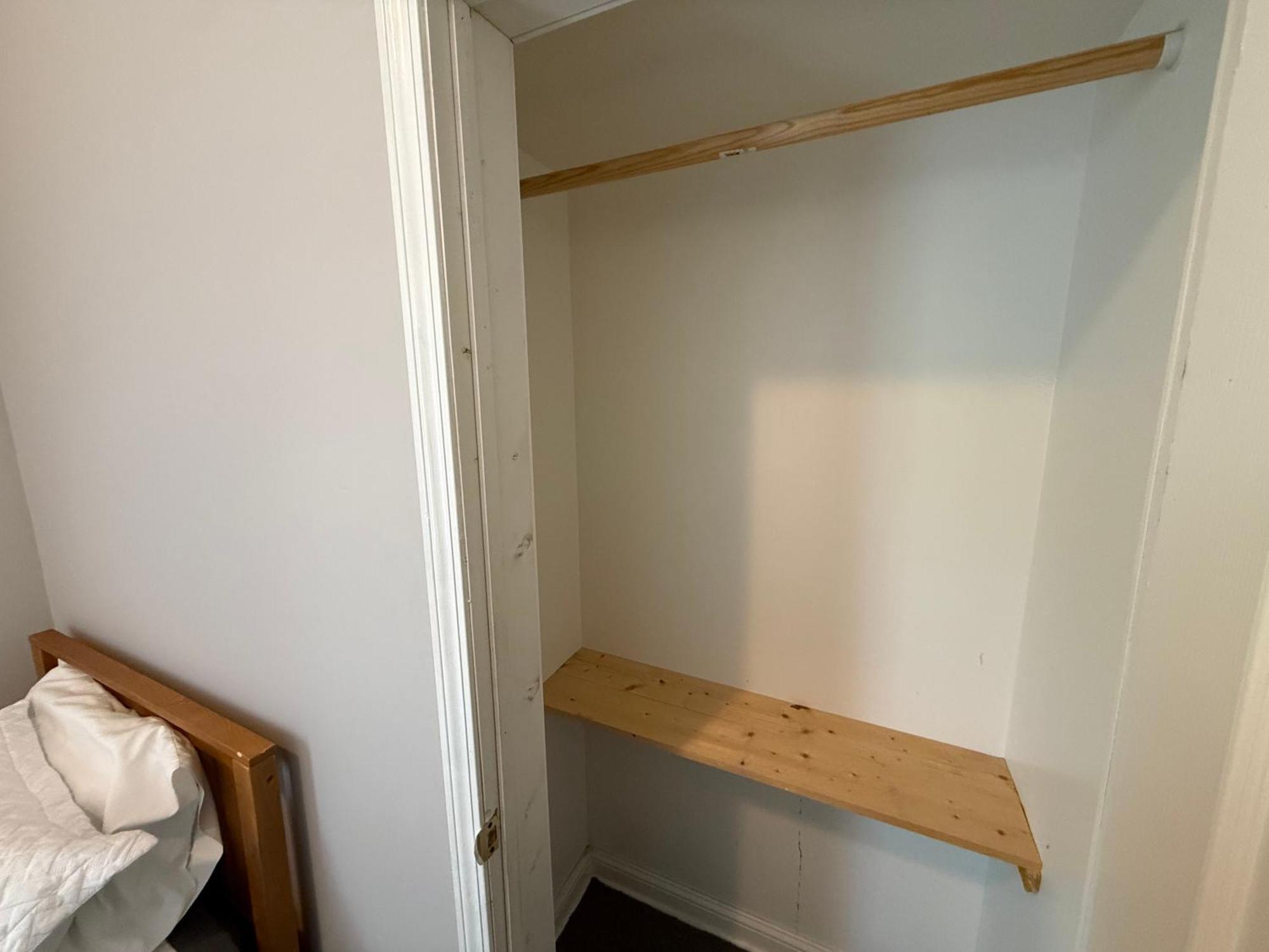 Fantastic Place Near Downtown - Free Parking