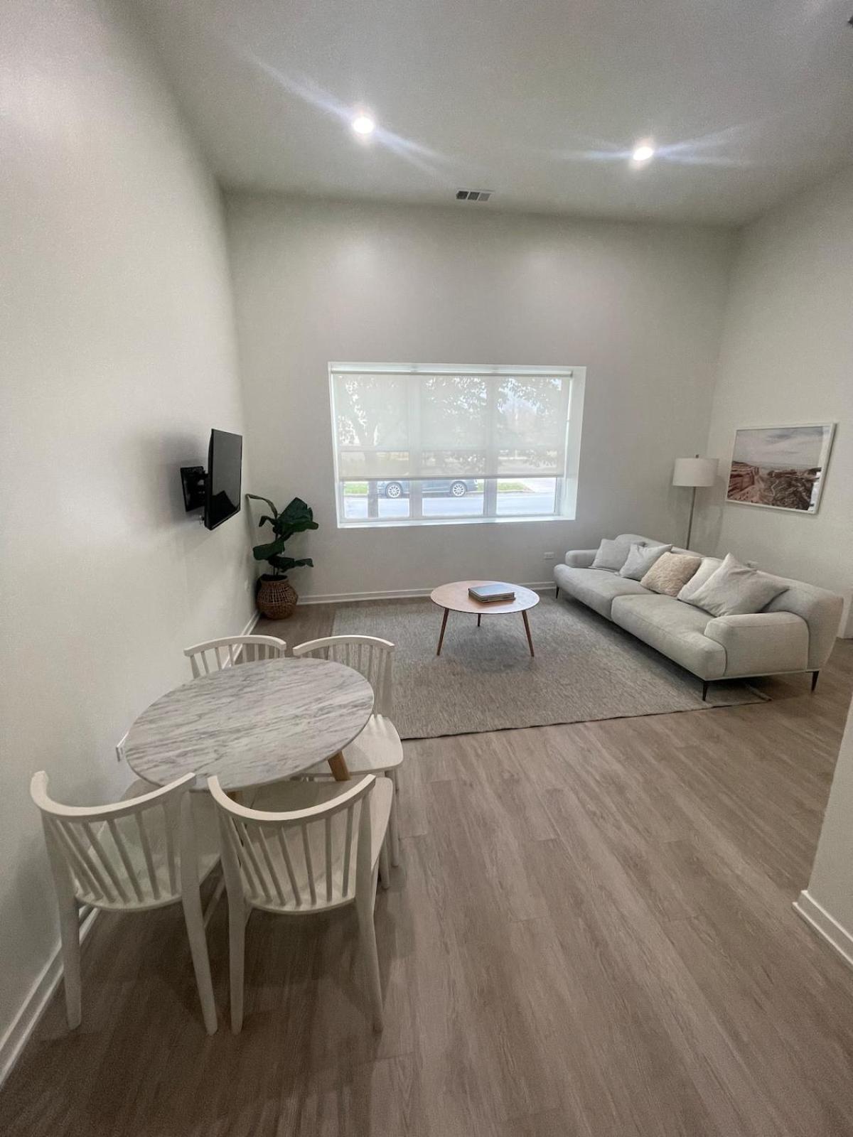 Modern Close To United Center Appartement *