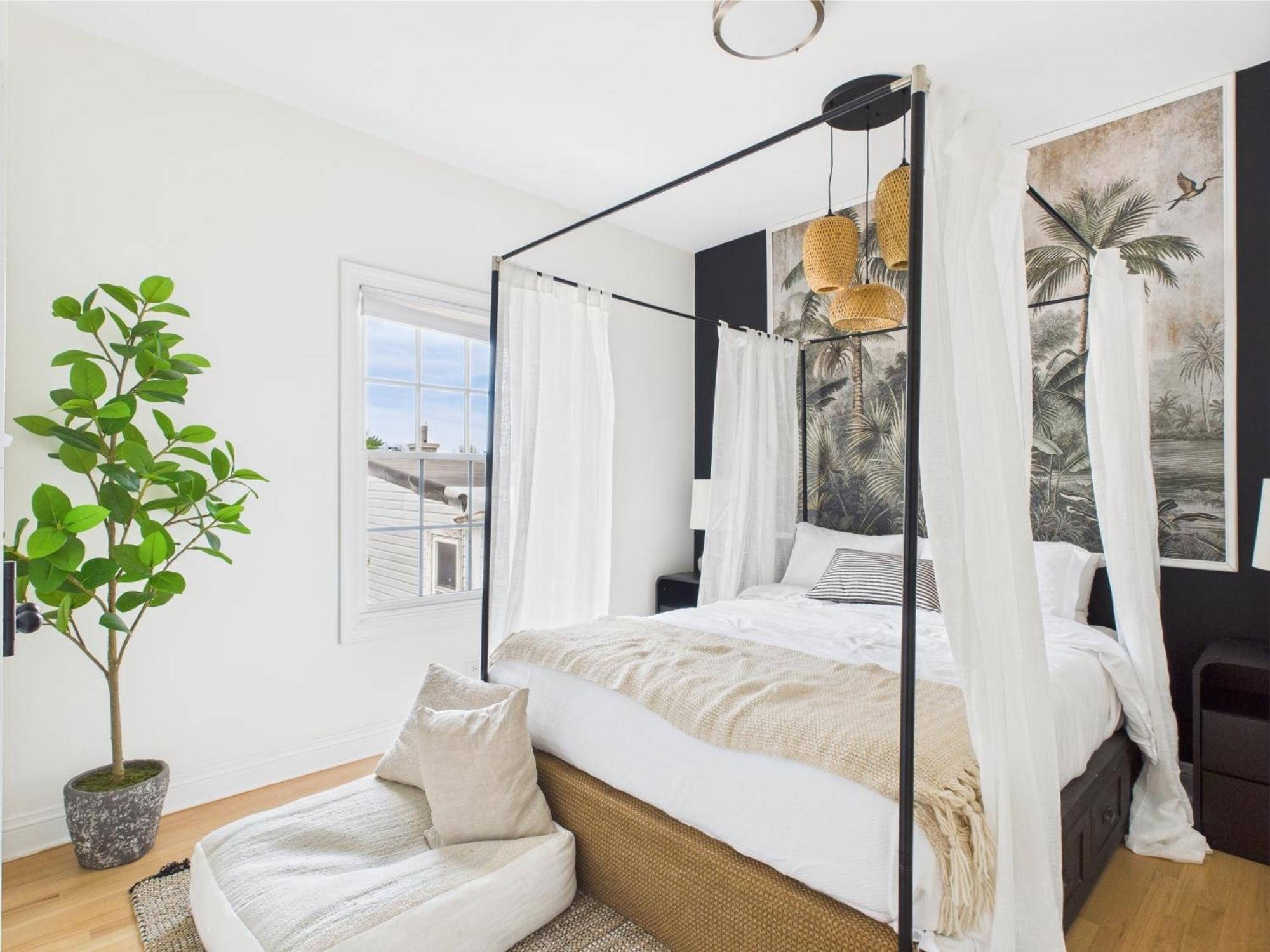Spacious 4br With Outdoor Oasis Apartment Chicago