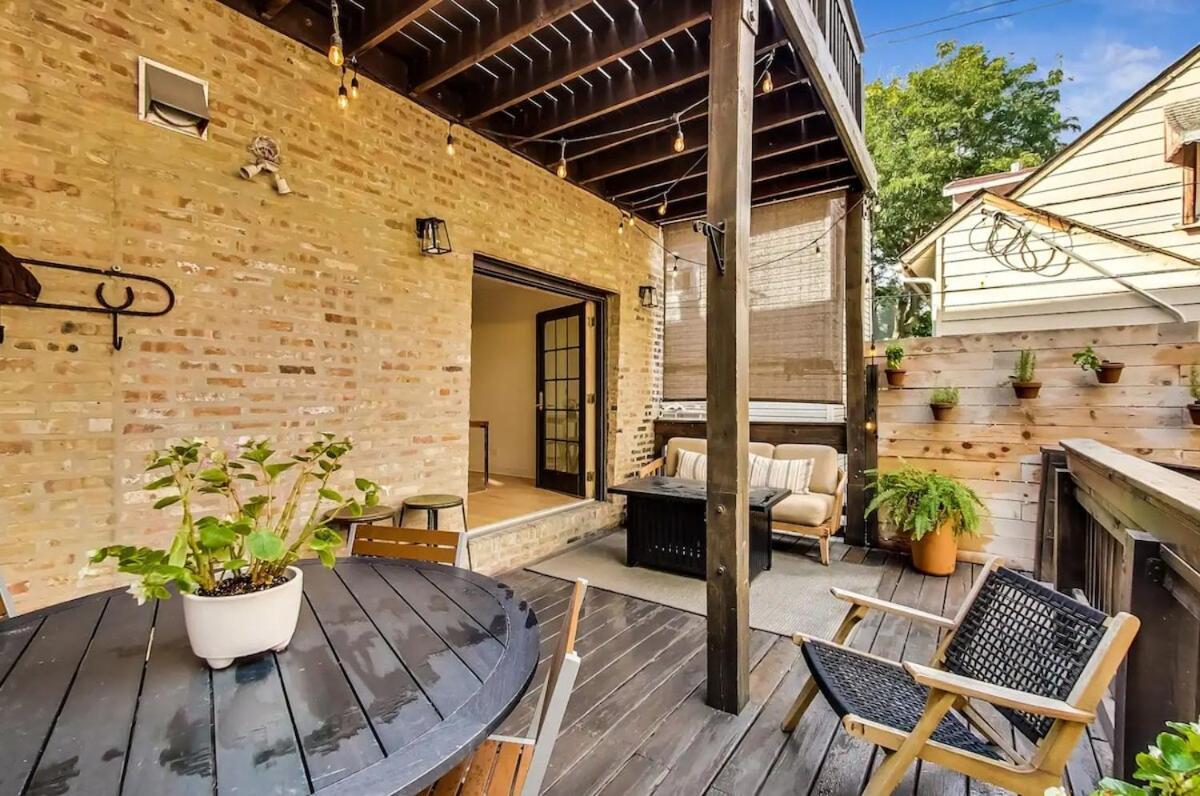 Apartment Spacious 4br With Outdoor Oasis *
