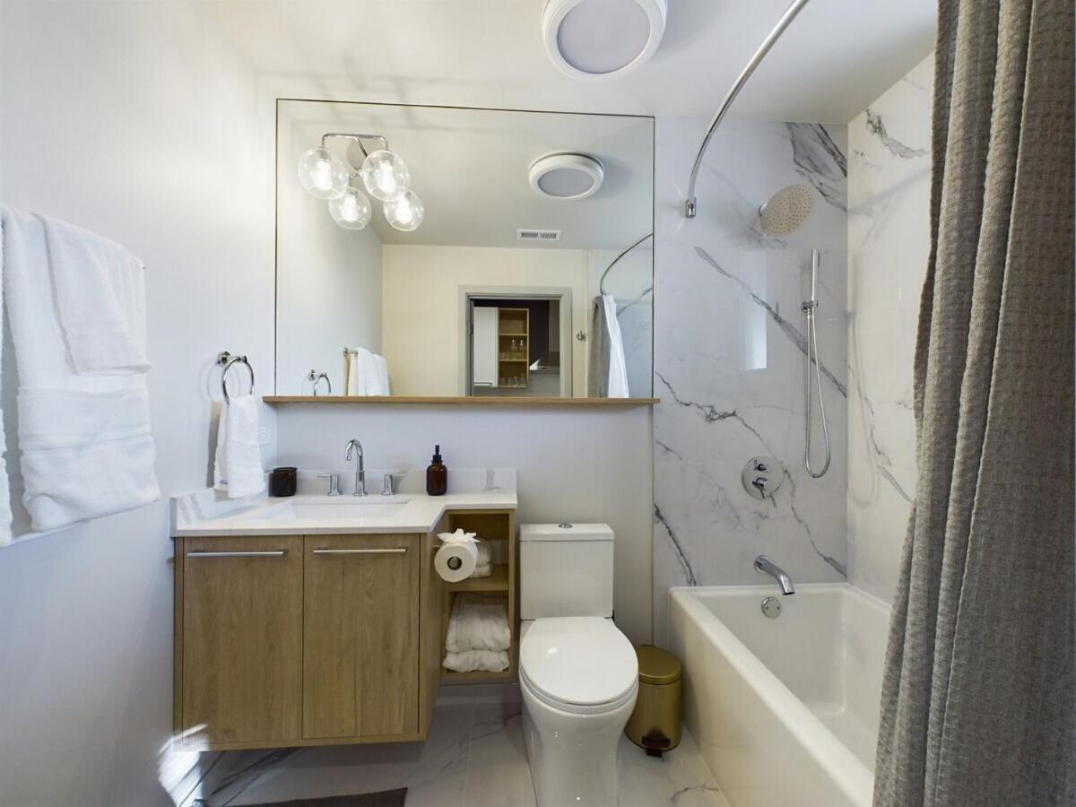 Apartment Speakeasy Serenity Retreat Chicago