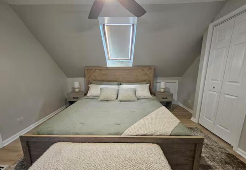 Trendy Loft In Southport *