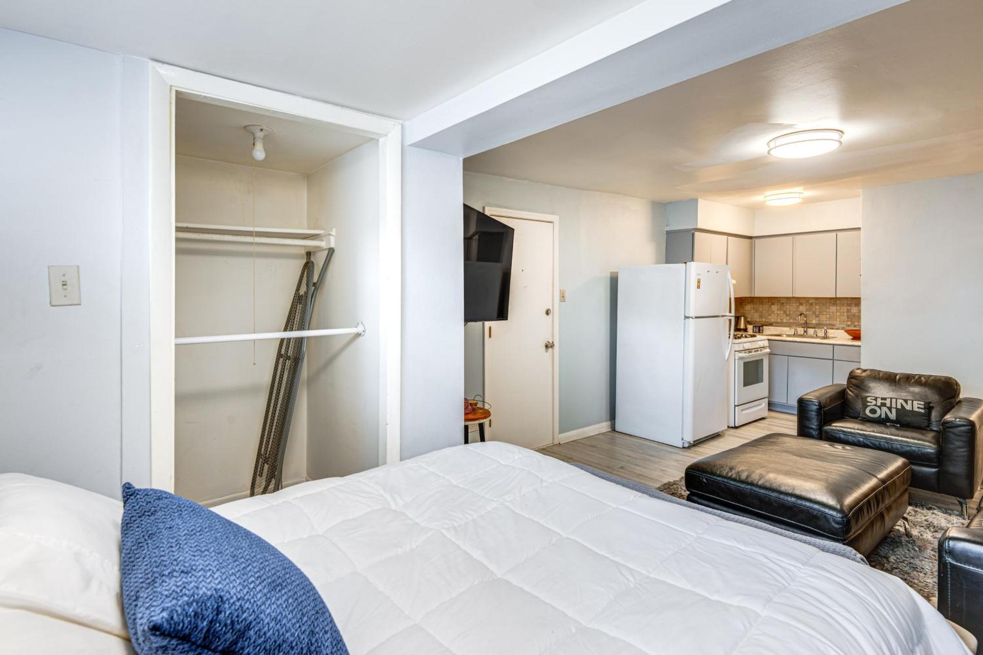 Cozy Studio About 14 Mi To Downtown! Apartamento *
