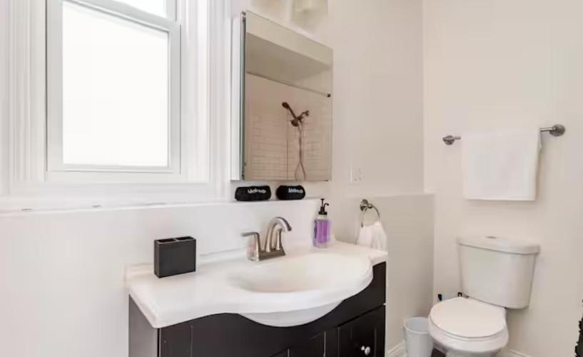 Apartment Cozy 2 Bedroom 1 Ba Flat Just 10 Mins From Downtown Chicago