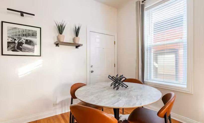 Cozy 2 Bedroom 1 Ba Flat Just 10 Mins From Downtown Apartment