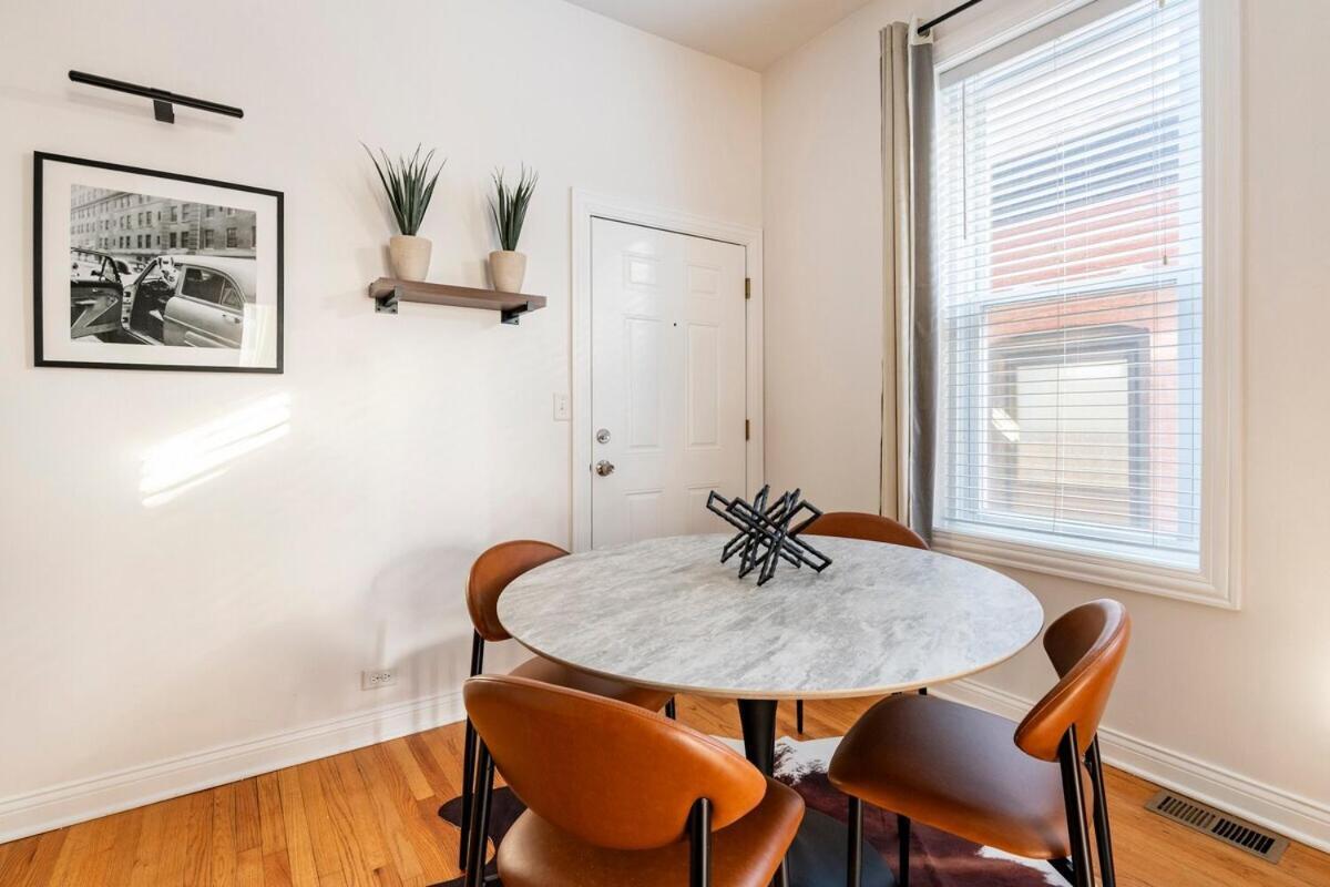 Cozy 2 Bedroom 1 Ba Flat Just 10 Mins From Downtown Apartment