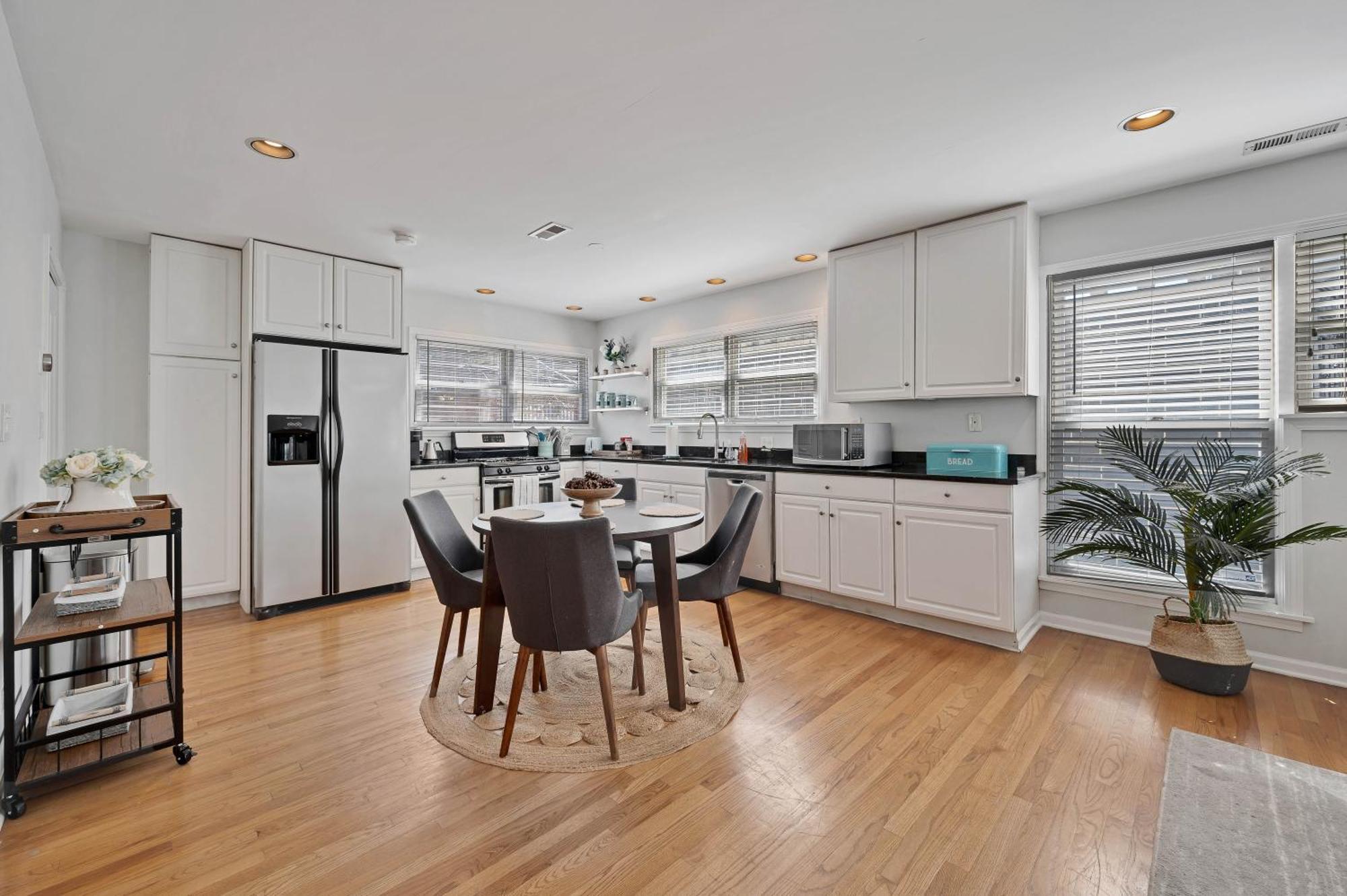 Casa de Férias Old Town 3bd 3ba Coach House, Garage Parking Incl Chicago