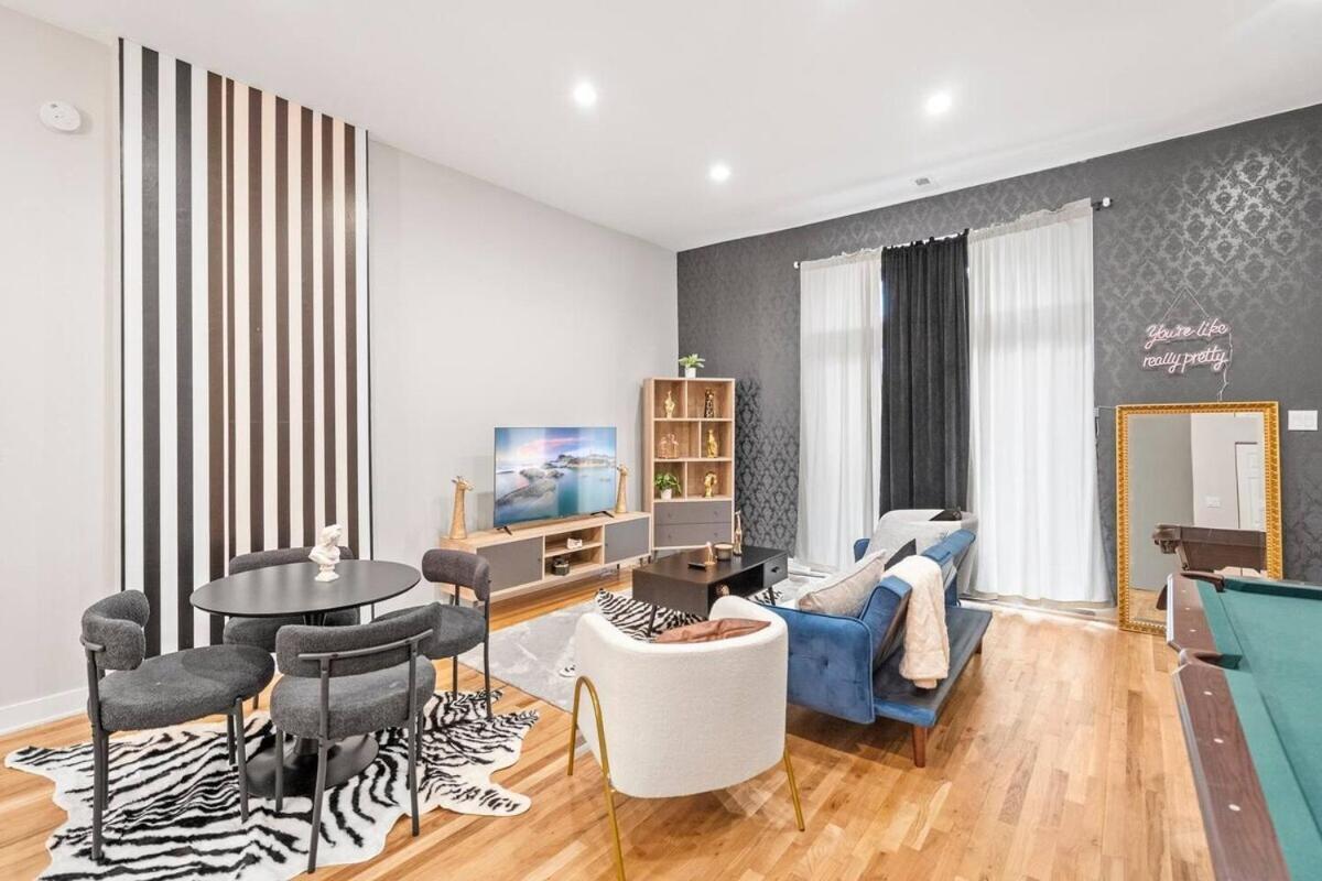 2 Bd 2 Ba Bucktown Safari Flat Chicago