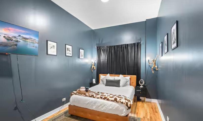 2 Bd 2 Ba Bucktown Safari Flat Chicago