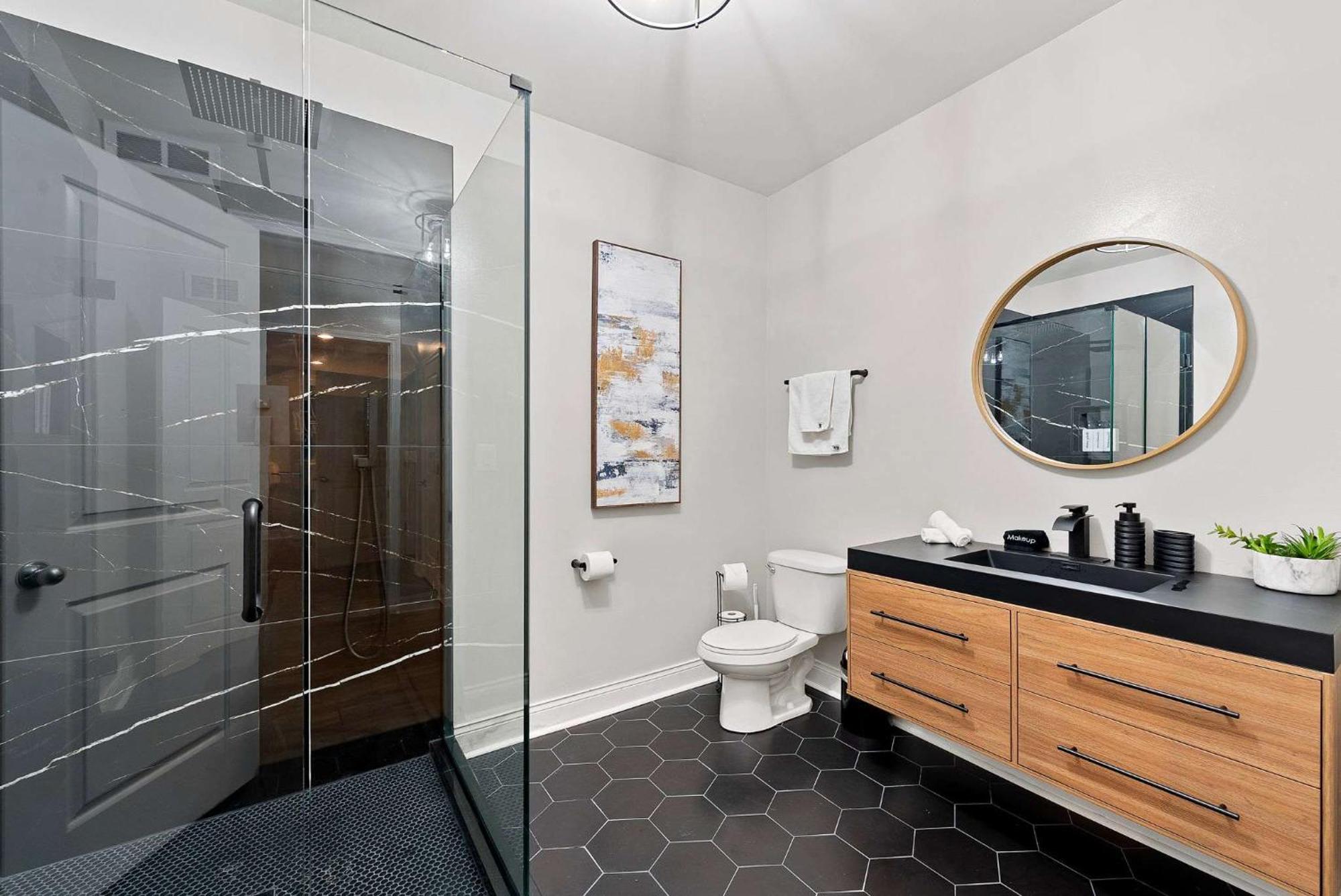 Holiday home Spacious Luxury Retreat 8 Bed Oasis With 6 Baths *