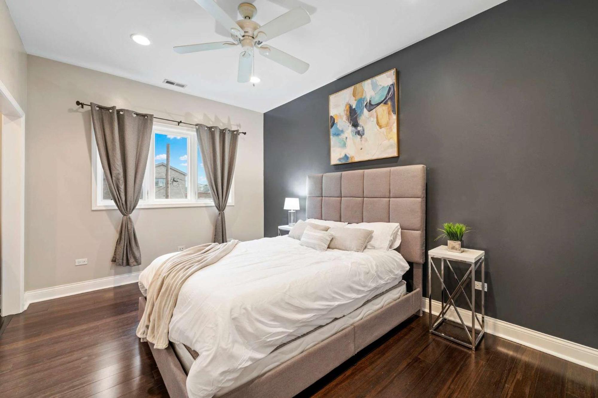 Spacious Luxury Retreat 8 Bed Oasis With 6 Baths *