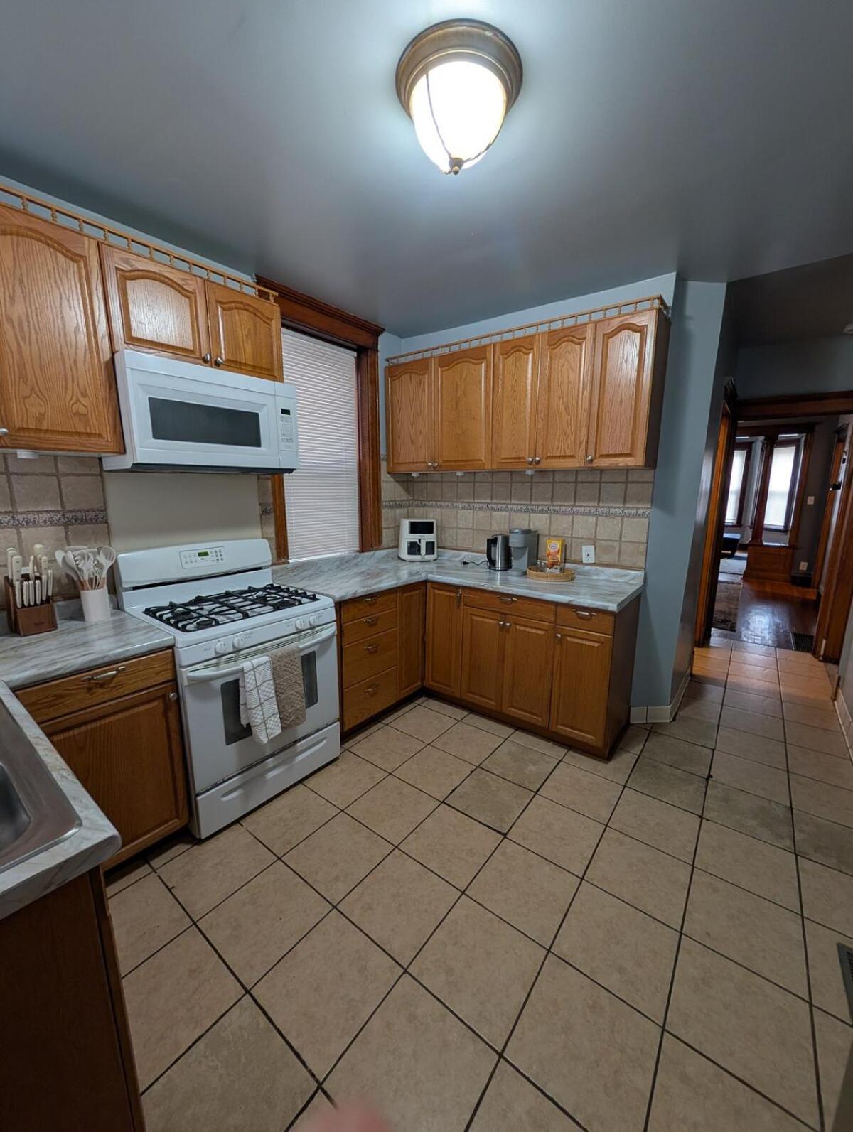 2bd 2ba W Office Near Obama Library & Museums Chicago