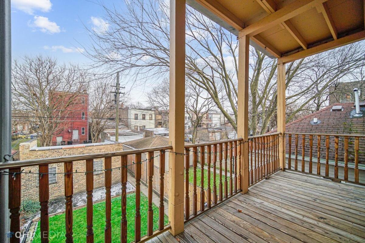 Apartment 2bd 2ba W Office Near Obama Library & Museums *