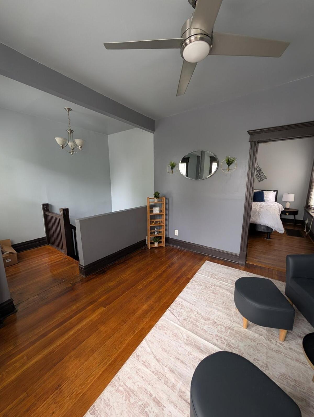 2bd 2ba W Office Near Obama Library & Museums Apartment Chicago