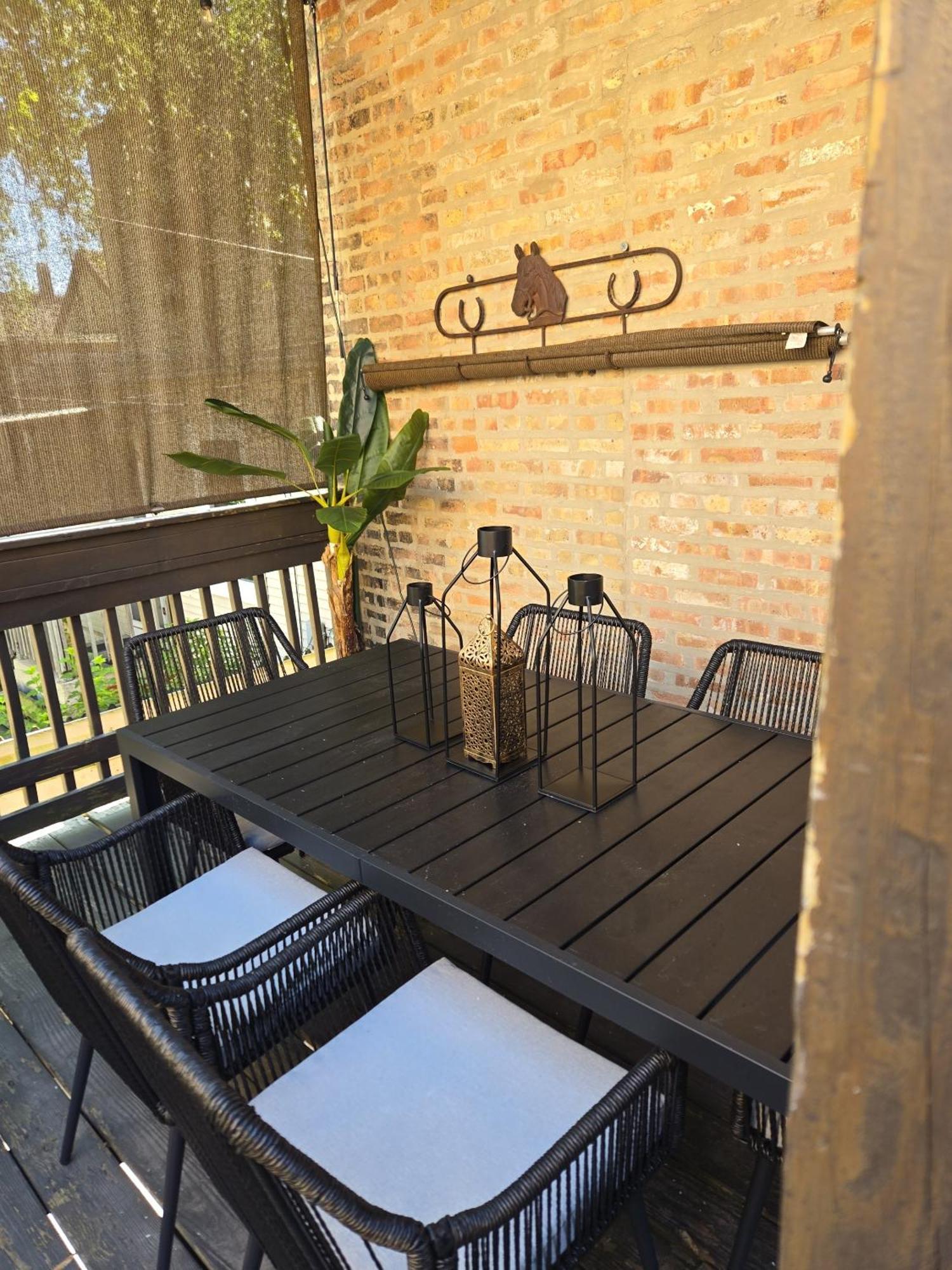 Spacious 4br With Outdoor Oasis Apartment