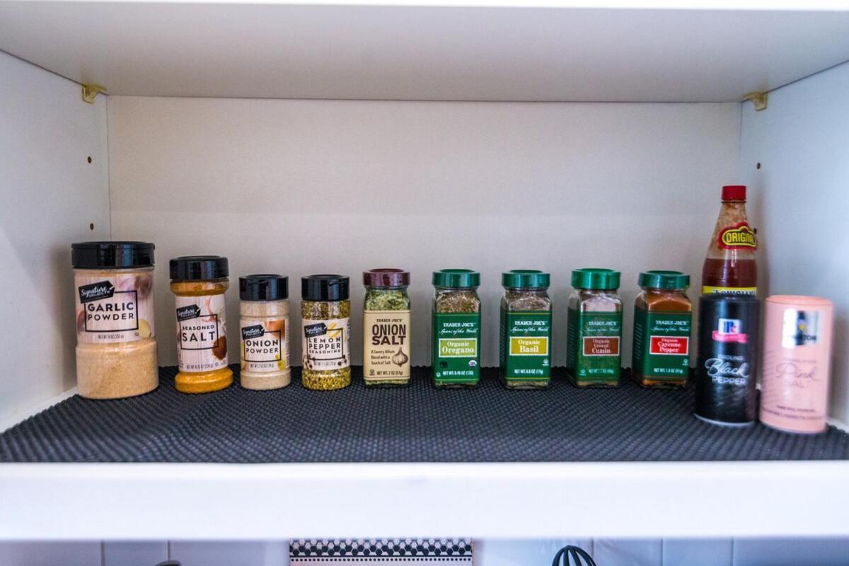 Apartment 3bd 3ba Bronzeville Beauty