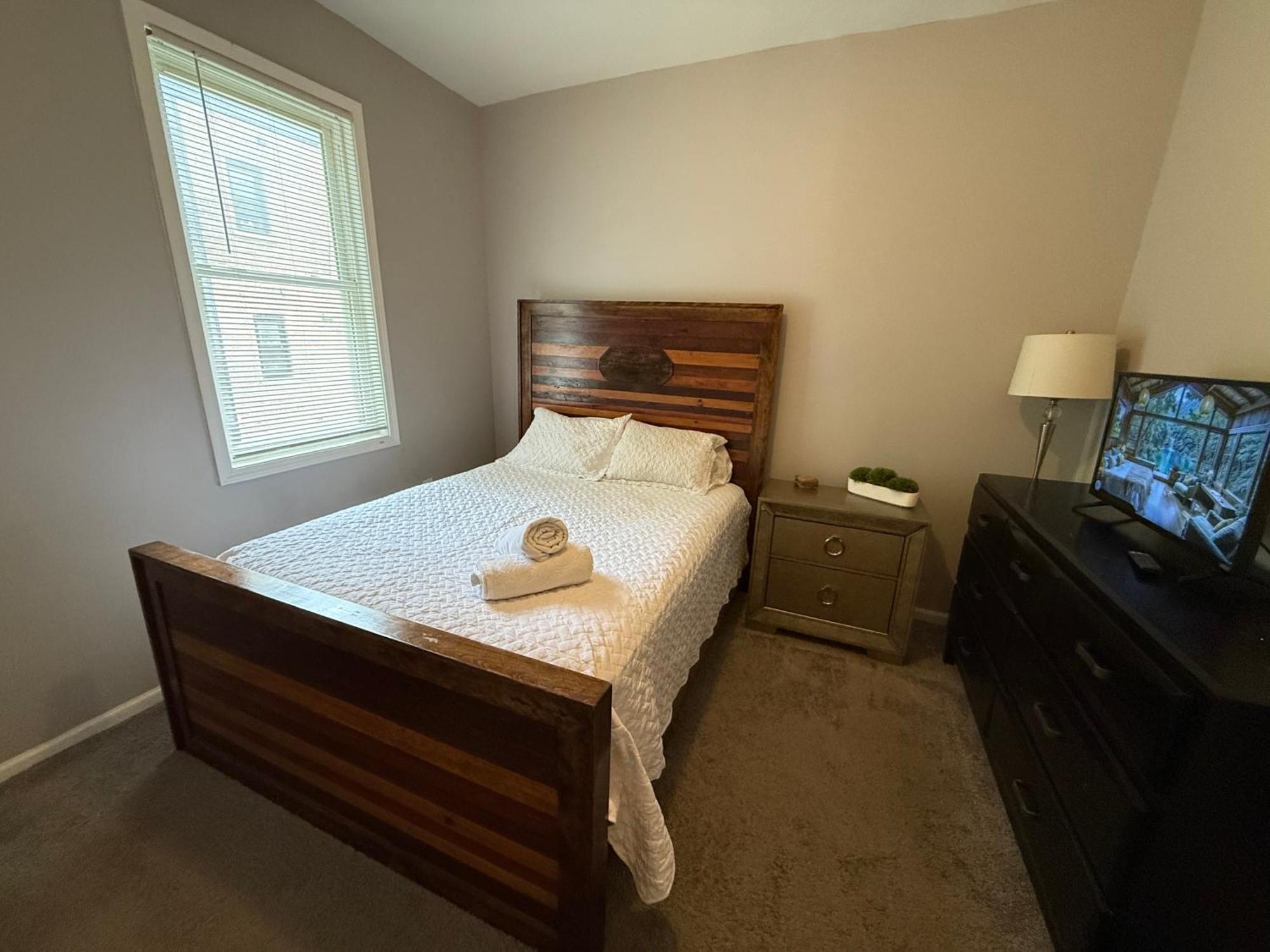 Wonderful Close To Downtown - Free Parking *