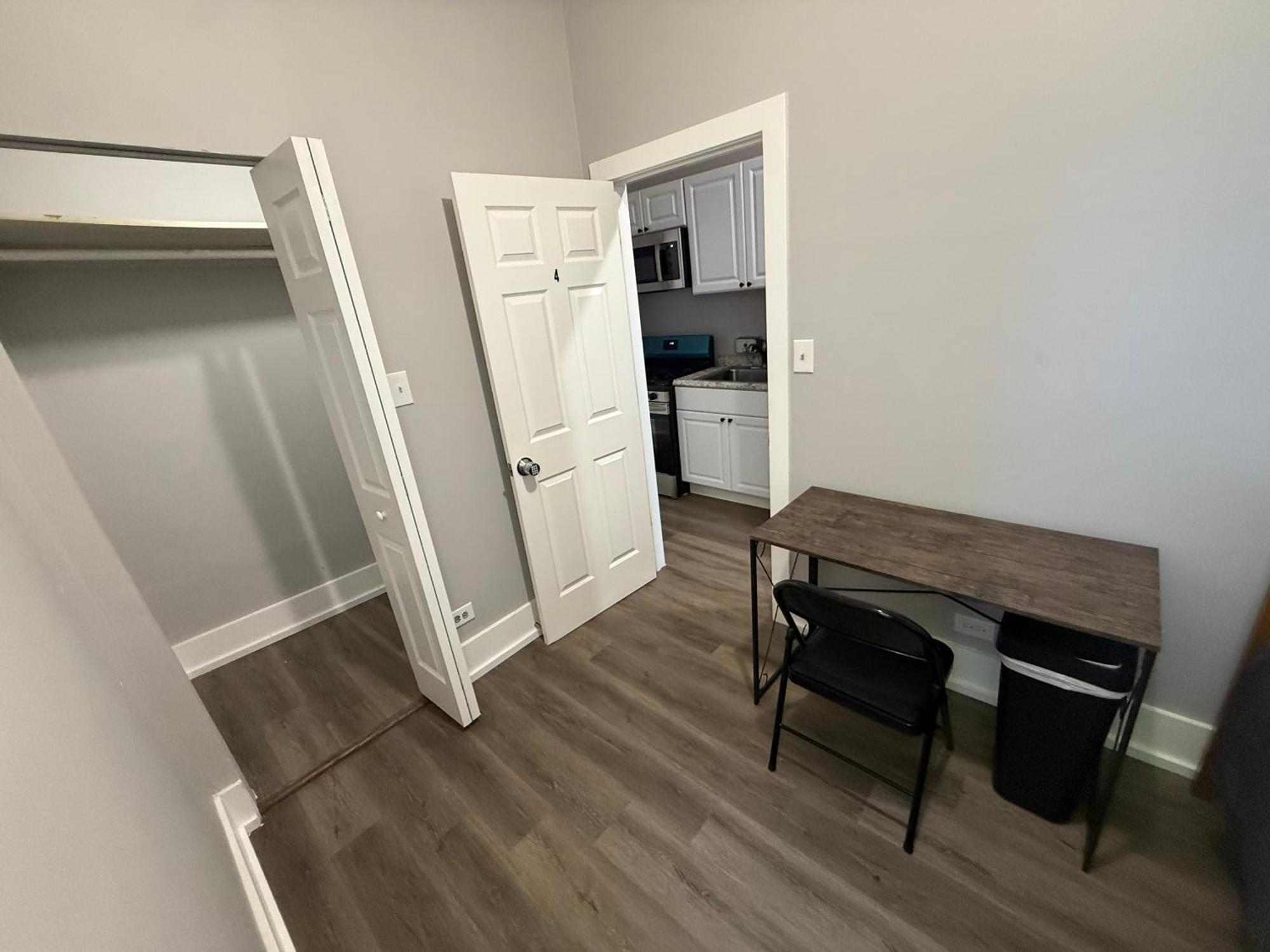 Homestay Beautiful Near Downtwon - Free Parking! *