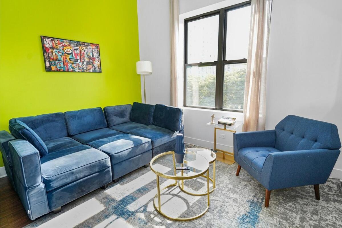 Modern 3br 420-friendly Unit Near Mccormick Place, Soldier Field And Lakefront Trail Apartment