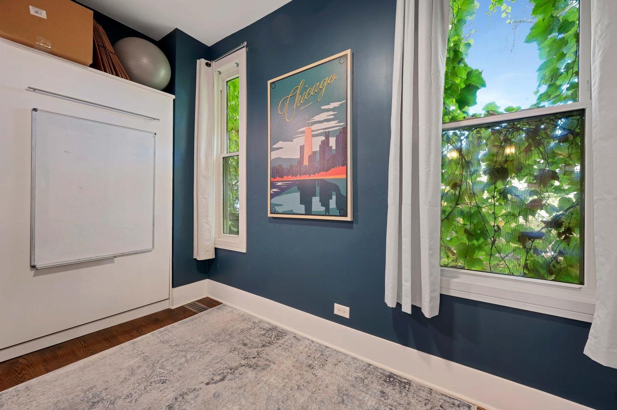 Wicker Park 4bd 3ba, Steps From Cta, Parking Incl Holiday home *