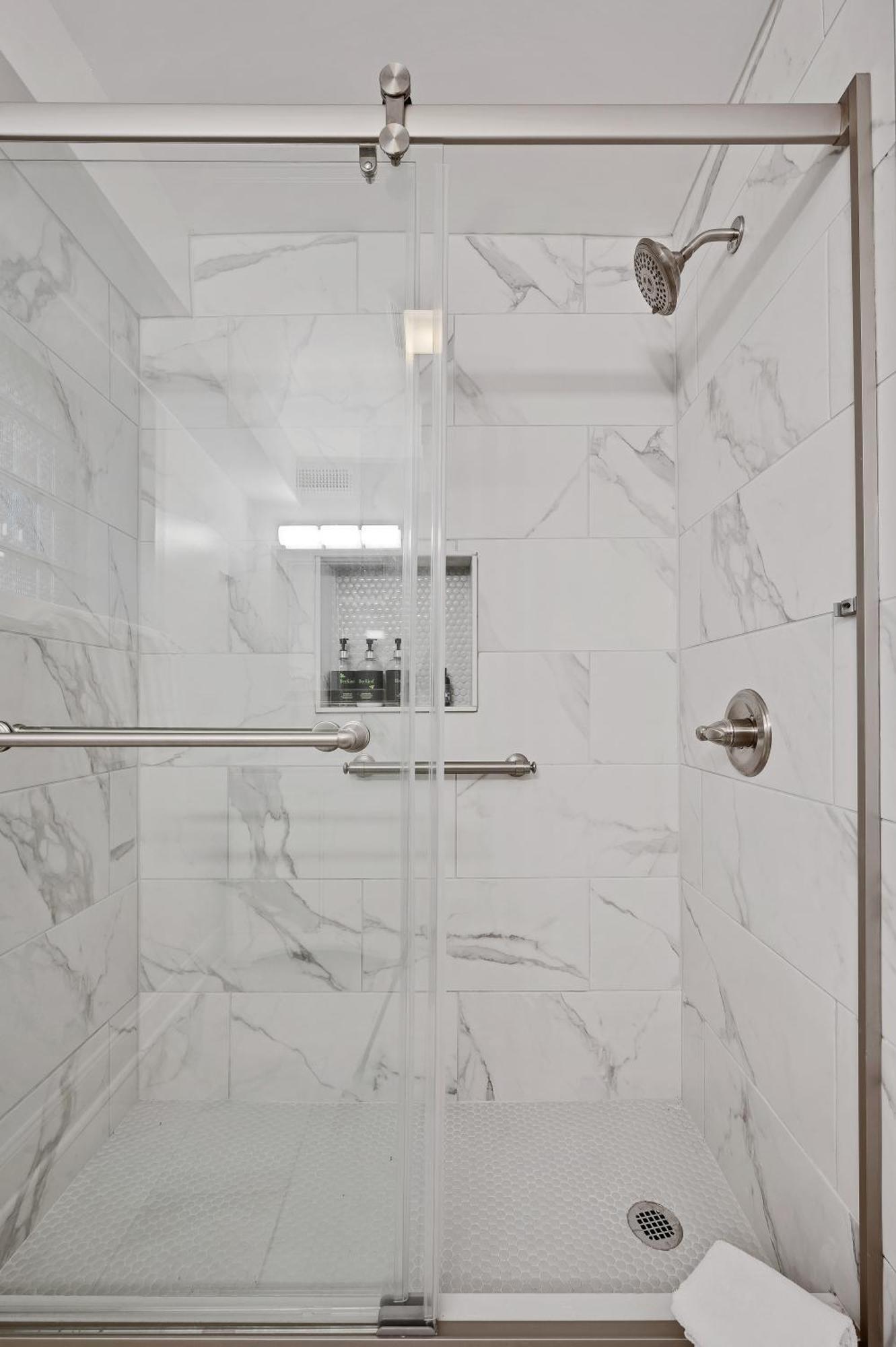 Holiday home Wicker Park 6bd 4ba, Steps From Cta, Parking Incl *