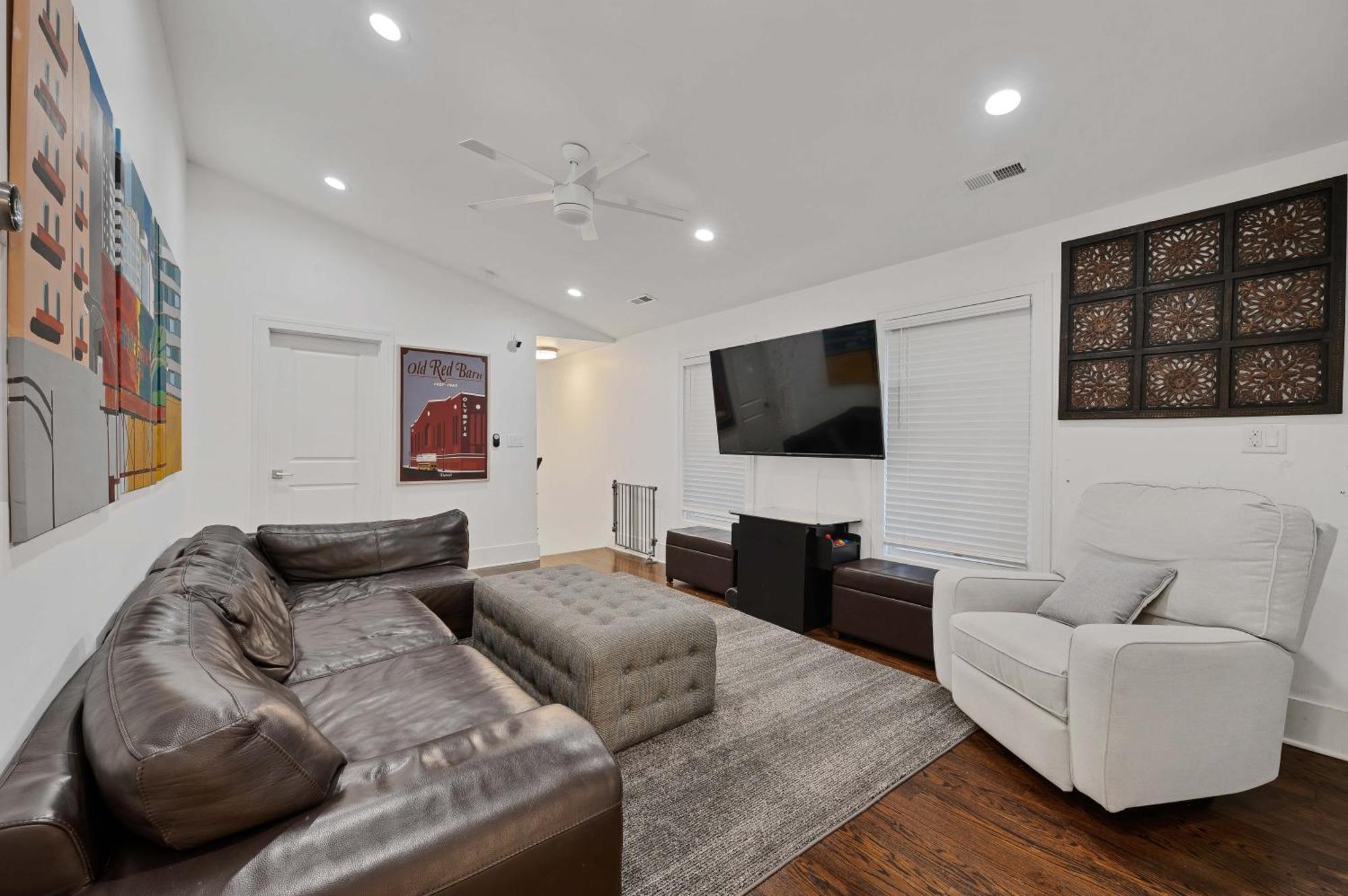 Holiday home Wicker Park 6bd 4ba, Steps From Cta, Parking Incl Chicago