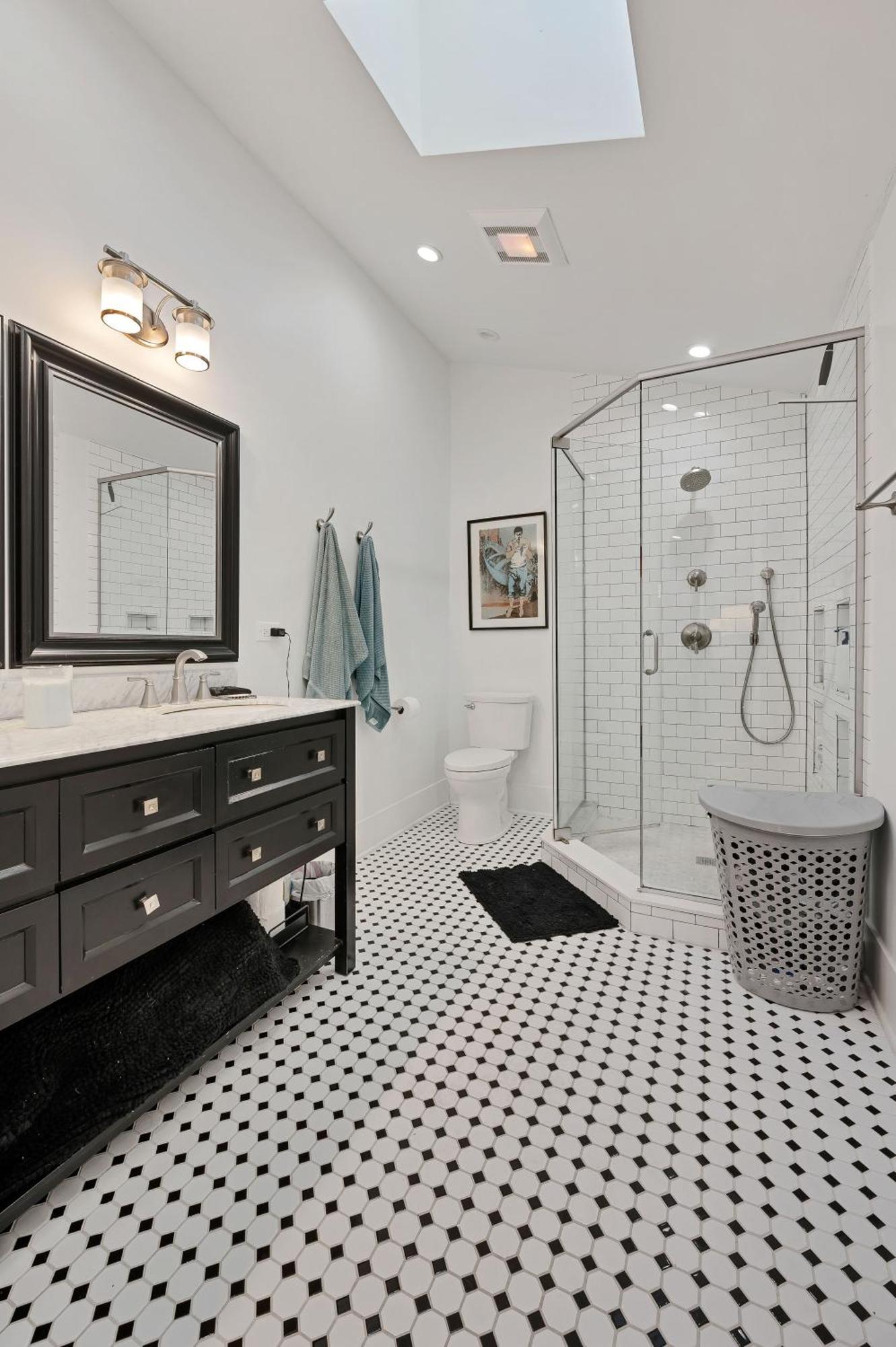 Holiday home Wicker Park 6bd 4ba, Steps From Cta, Parking Incl