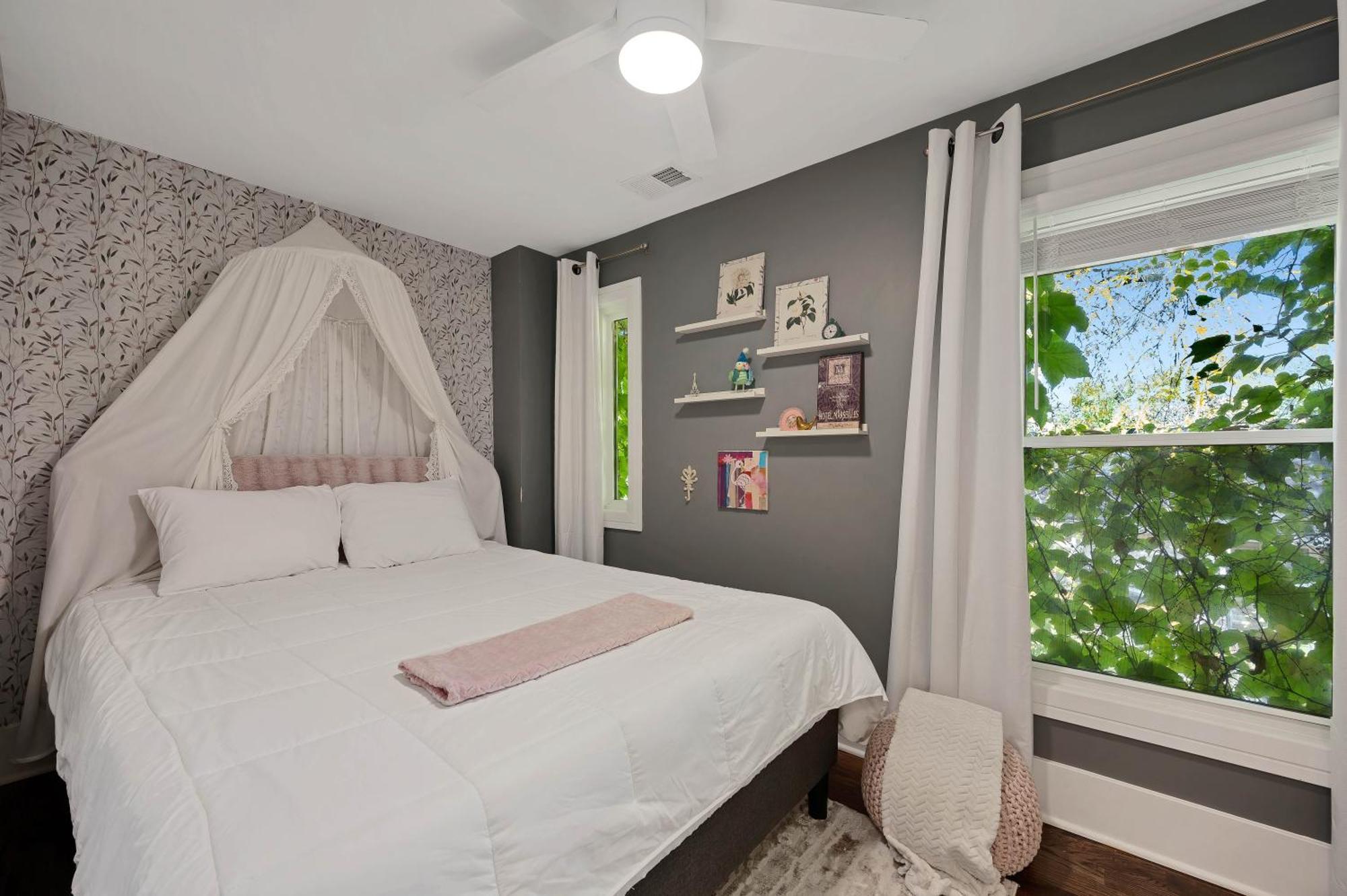 Holiday home Wicker Park 6bd 4ba, Steps From Cta, Parking Incl Chicago