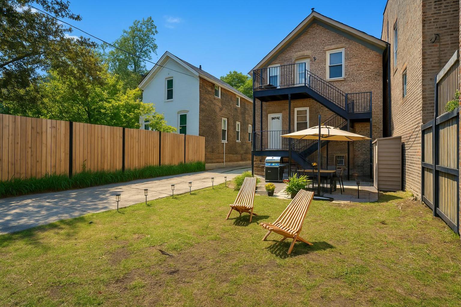 Newly Updated Vintage 6 Bedroom Single Family Home Chicago