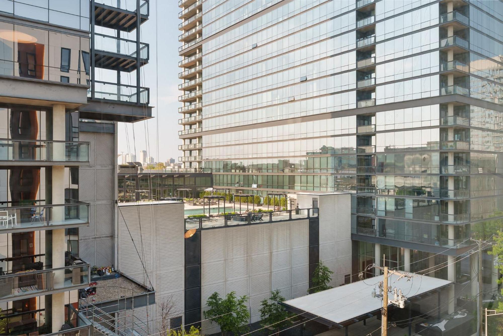 Sophisticated 4br - Modern And Luxurious