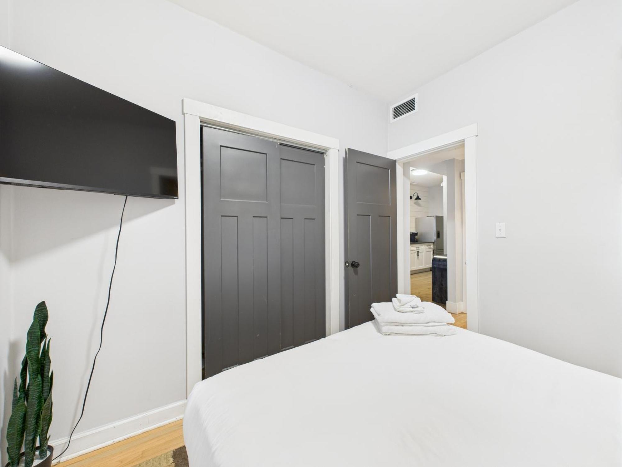 Modern 2br With Patio & Cozy Space Appartement