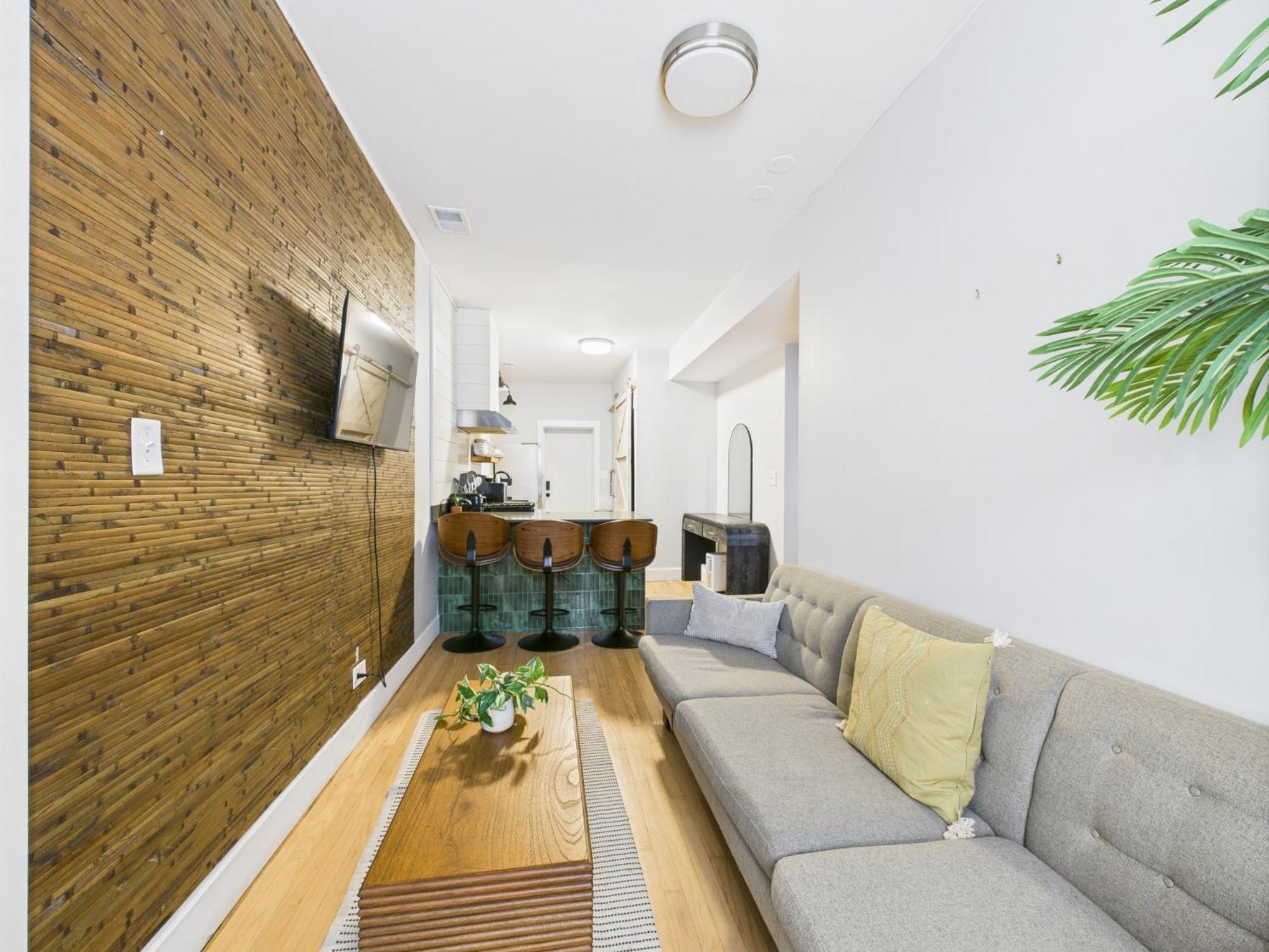 Appartement Modern 2br With Patio & Cozy Space *