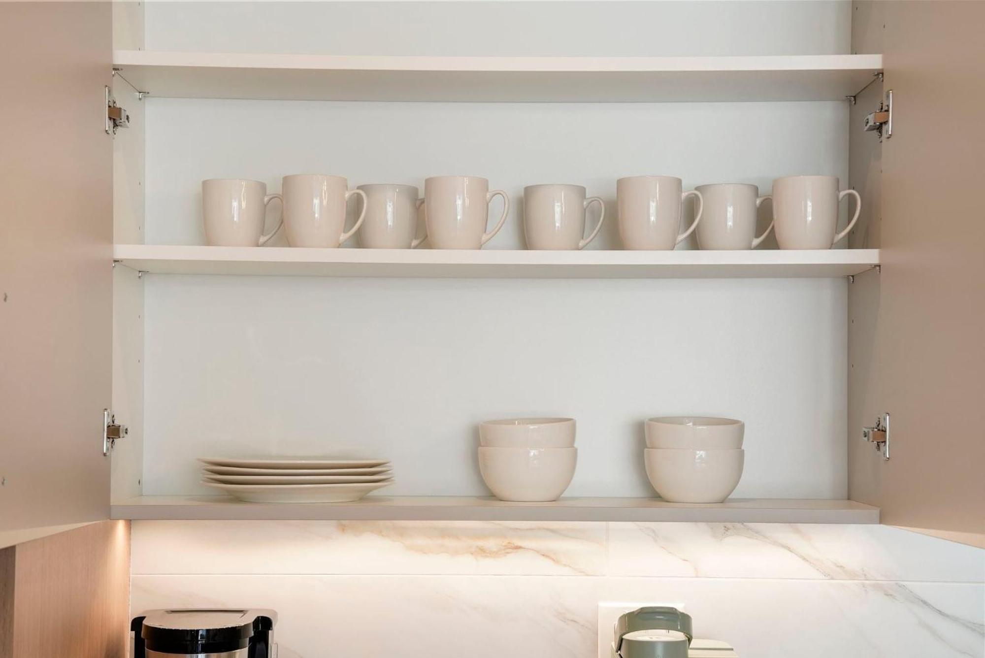 Modern 2br2ba Balcony Free Park