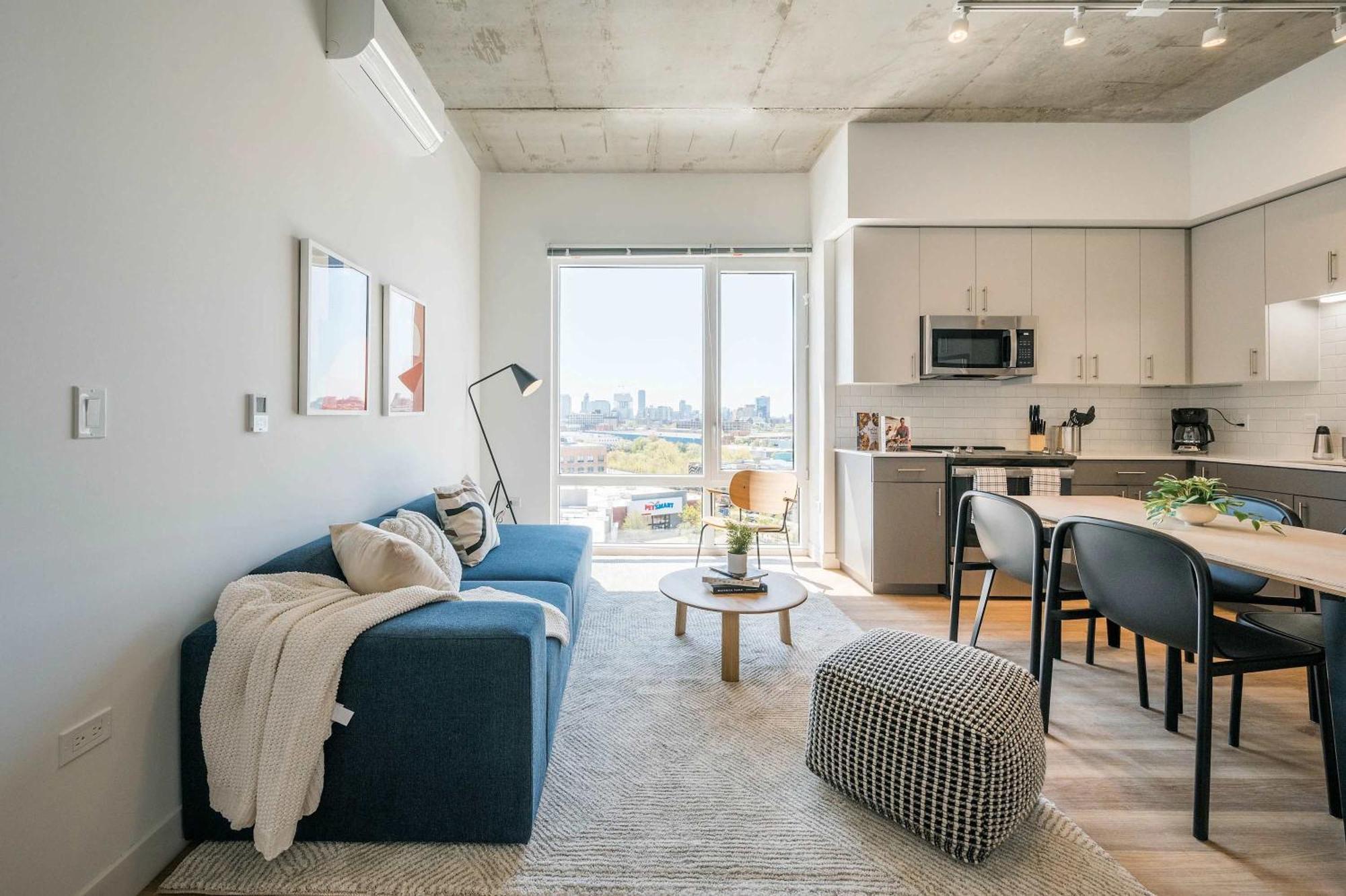 High-rise 4br W Views Comfort & Space Hotel *