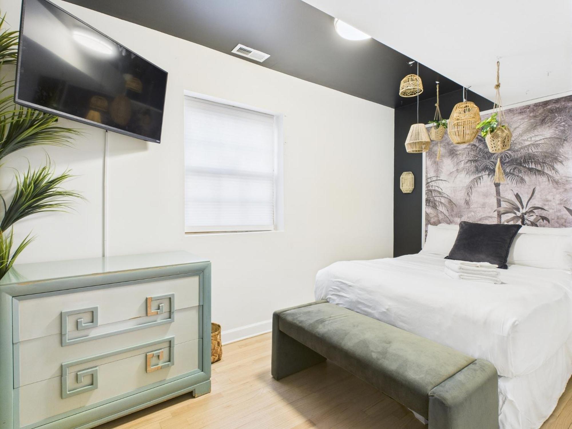 Apartment Charming Getaway With Patio *