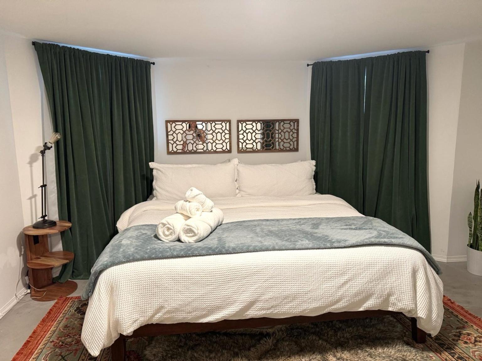 Stunning 3 Bedrooms 2 Bathrooms Getaway Chicago! Apartment Chicago