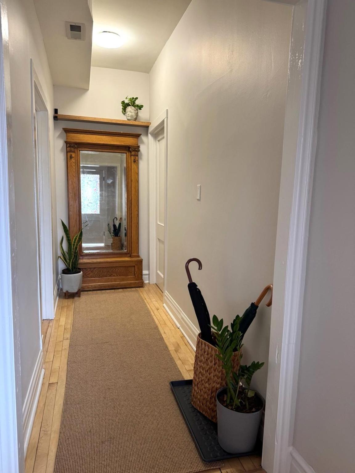 Stunning 3 Bedrooms 2 Bathrooms Getaway Chicago! Apartment