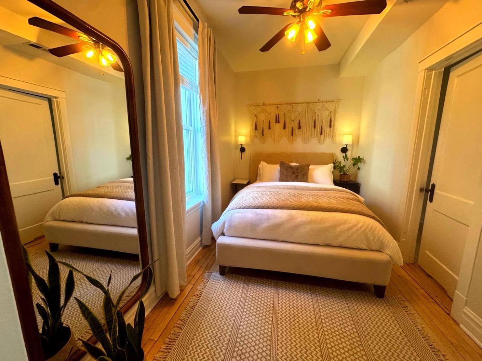 Apartment Stunning 3 Bedrooms 2 Bathrooms Getaway Chicago! Chicago
