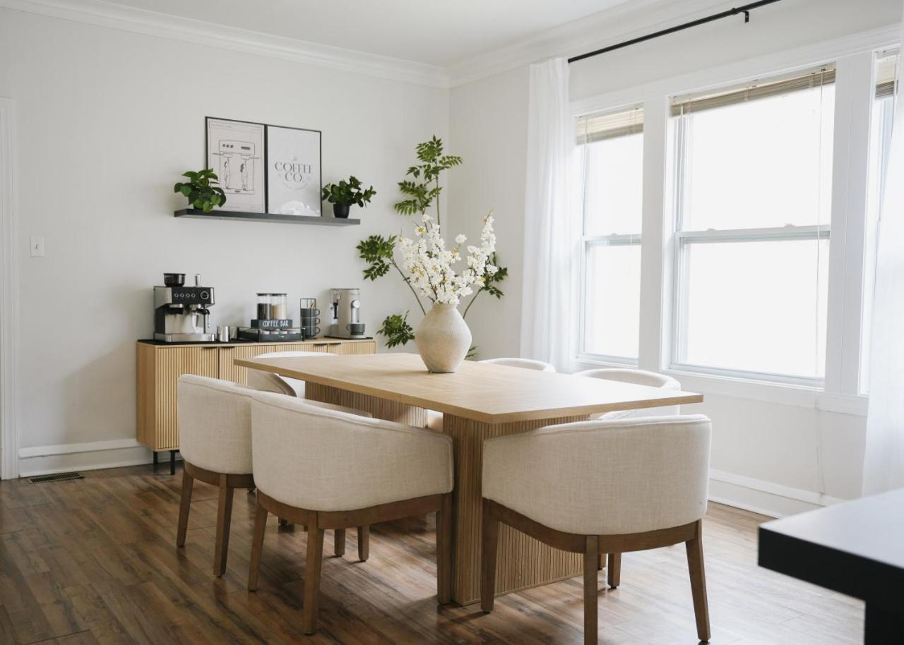 Holiday home 8br Kids Room, Game Room, Gym Andtheater Chicago