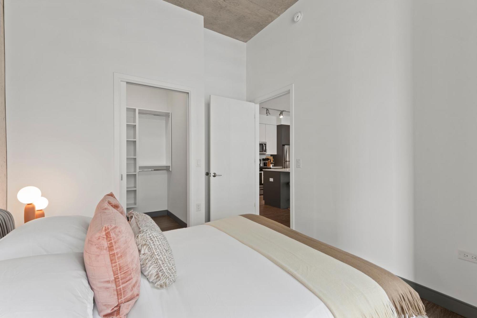 Premier Penthouses And With Captivating Views Of Millennium Park * Chicago