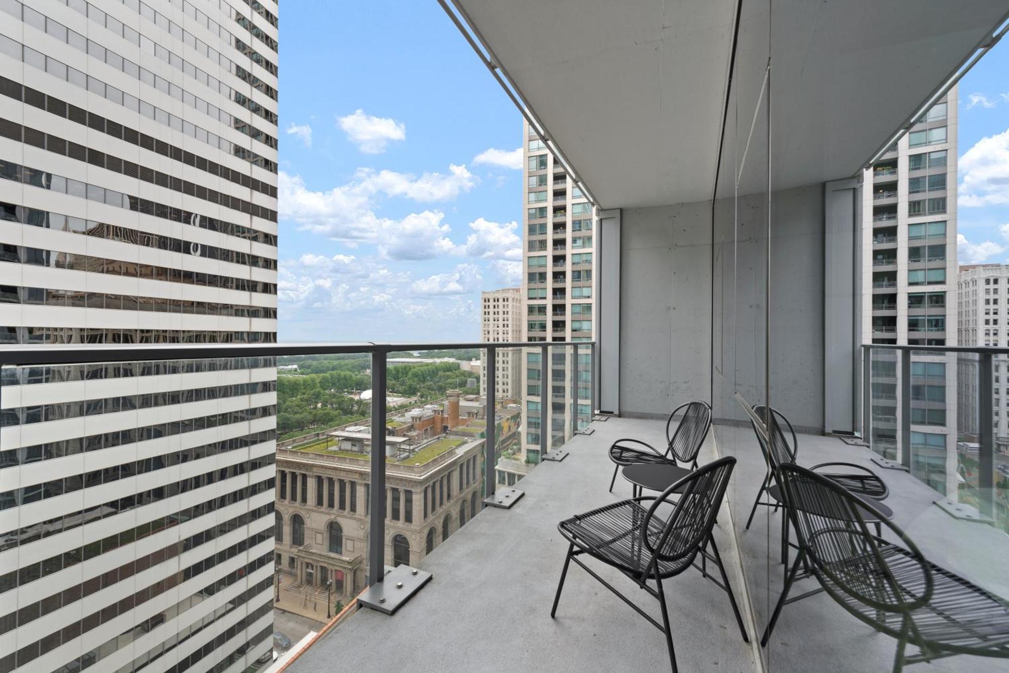 Apartment Premier Penthouses And With Captivating Views Of Millennium Park *